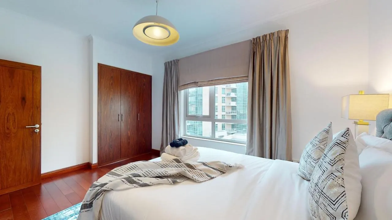 Stylish 2-Bed Apt Burj Khalifa And Fountain Views Dubai