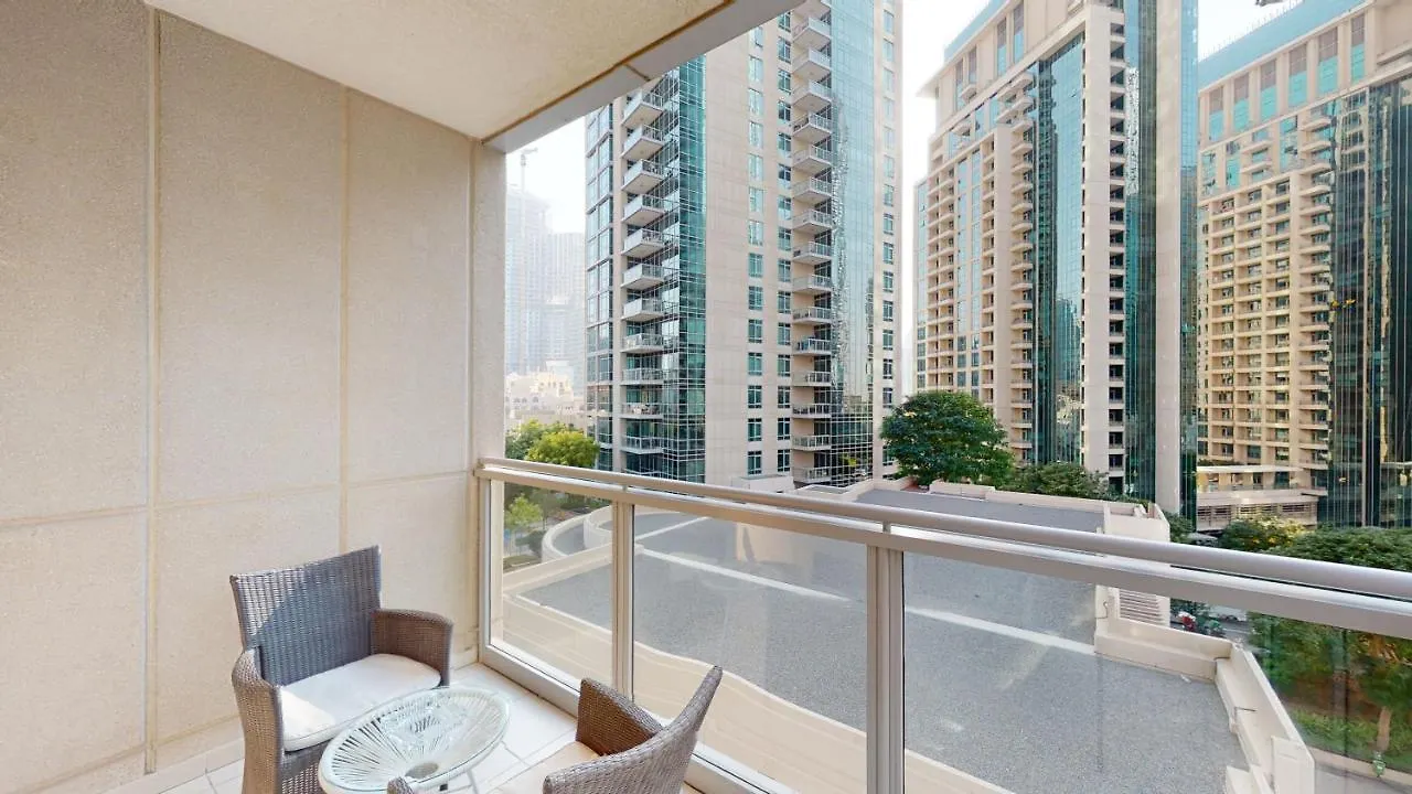 Stylish 2-Bed Apt Burj Khalifa And Fountain Views Dubai