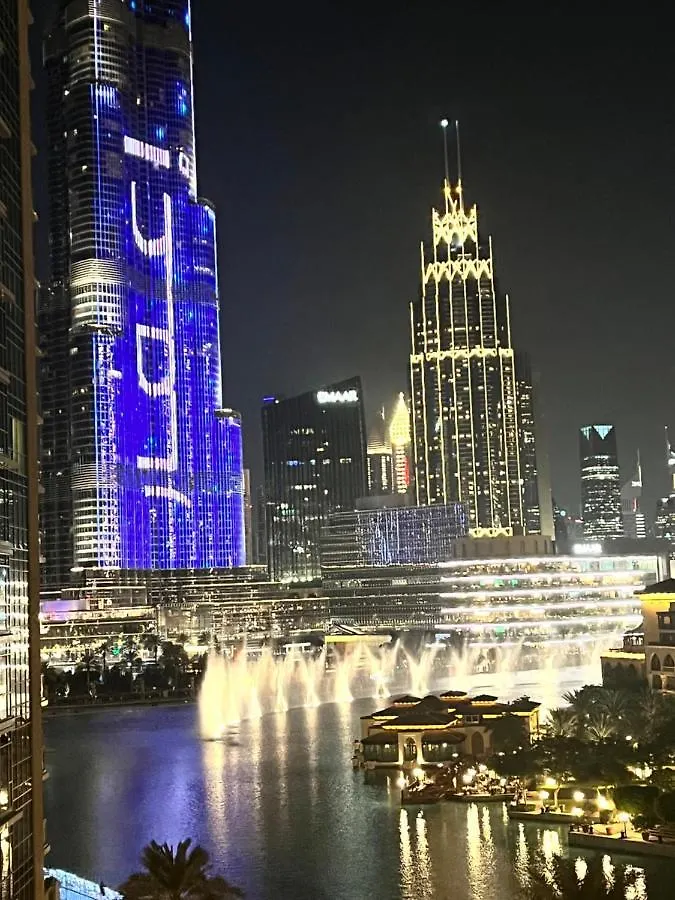 Apartment Stylish 2-Bed Apt Burj Khalifa And Fountain Views Dubai